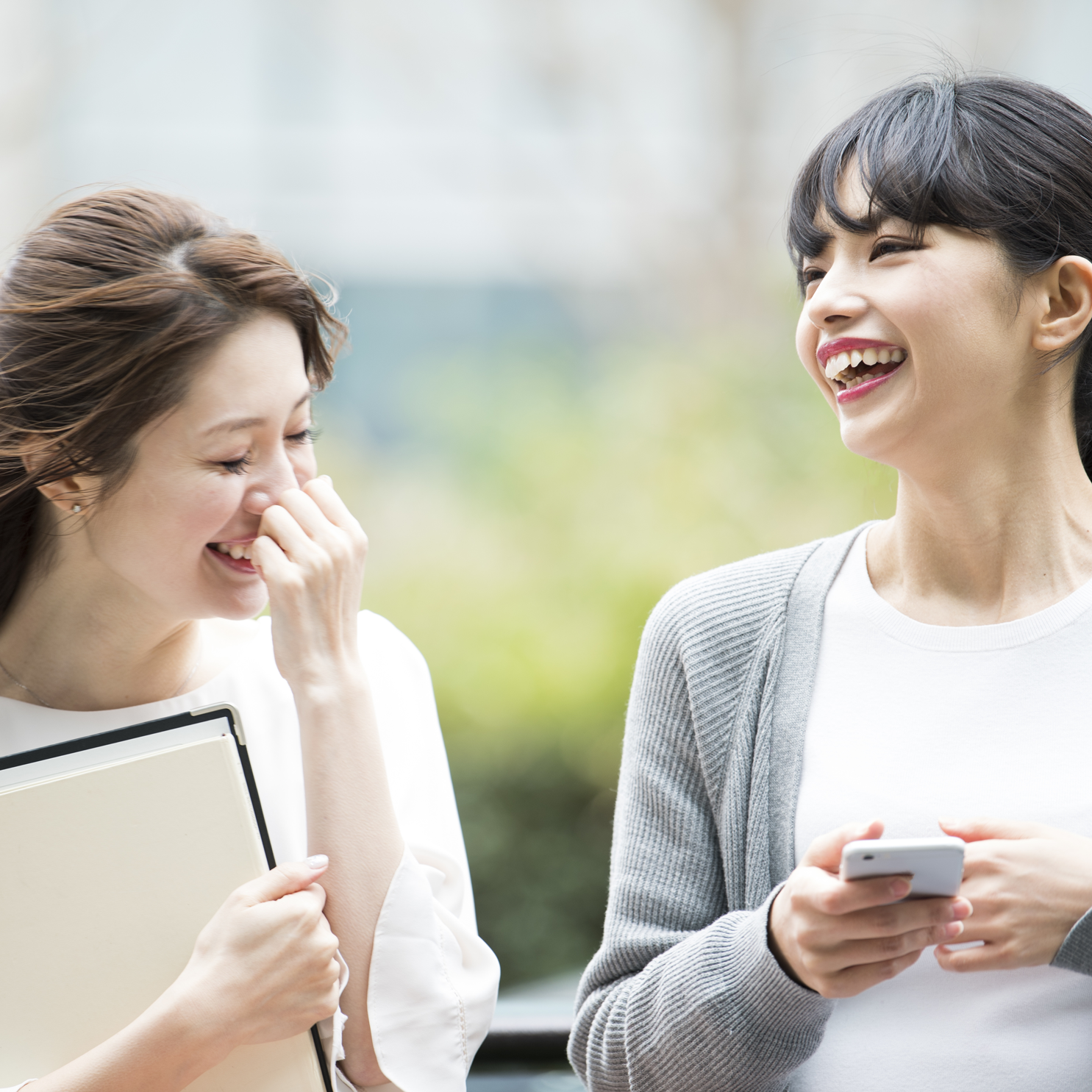 笑顔の女性